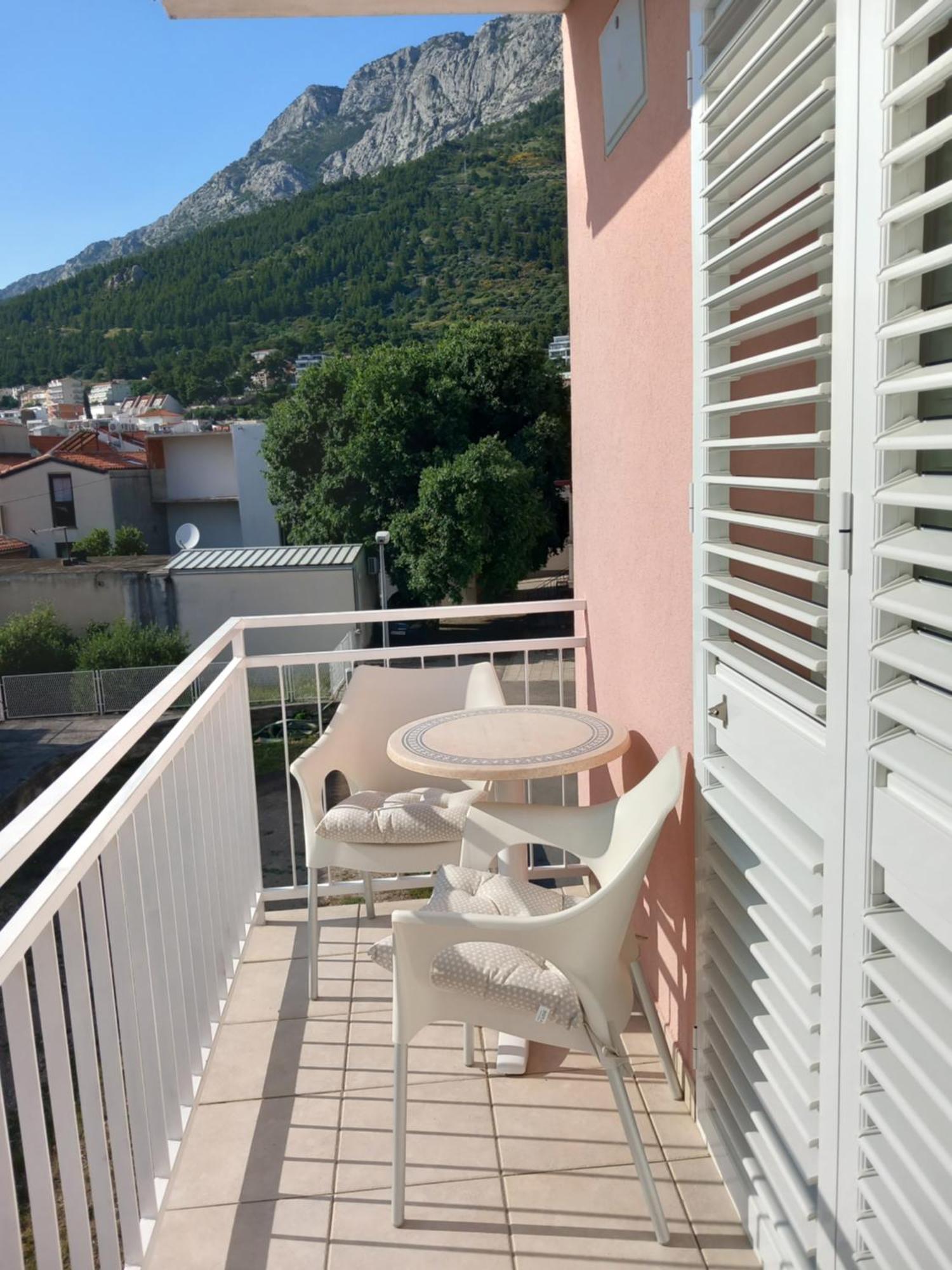 Baska Voda Apartments - Steps From The Beach, Free Parking, Central Location Room photo