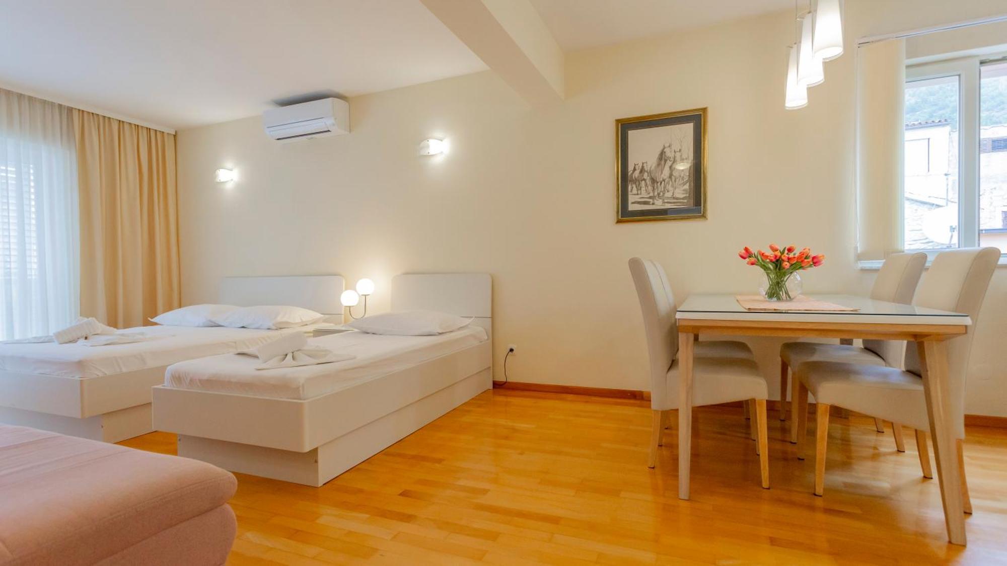 Baska Voda Apartments - Steps From The Beach, Free Parking, Central Location Exterior photo