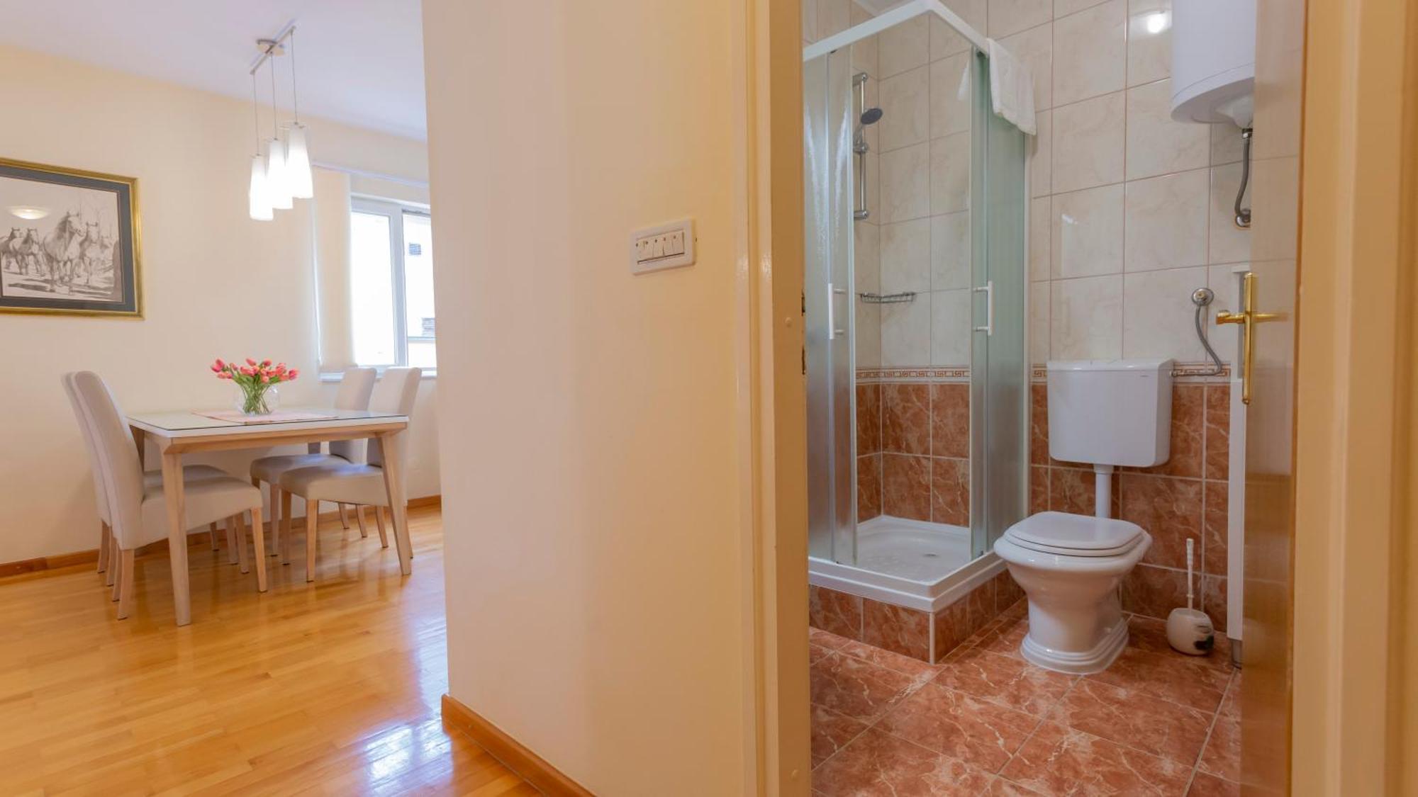 Baska Voda Apartments - Steps From The Beach, Free Parking, Central Location Exterior photo