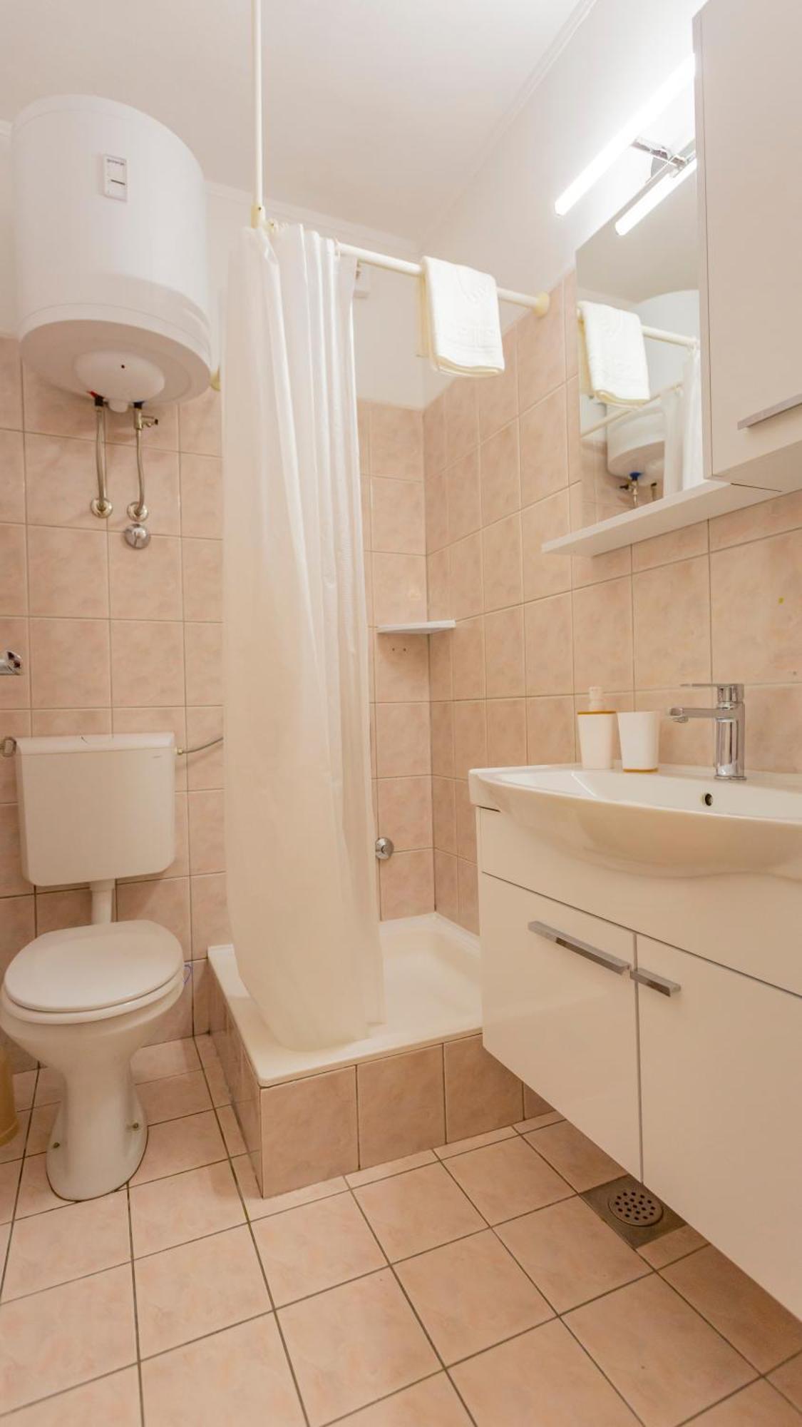 Baska Voda Apartments - Steps From The Beach, Free Parking, Central Location Exterior photo